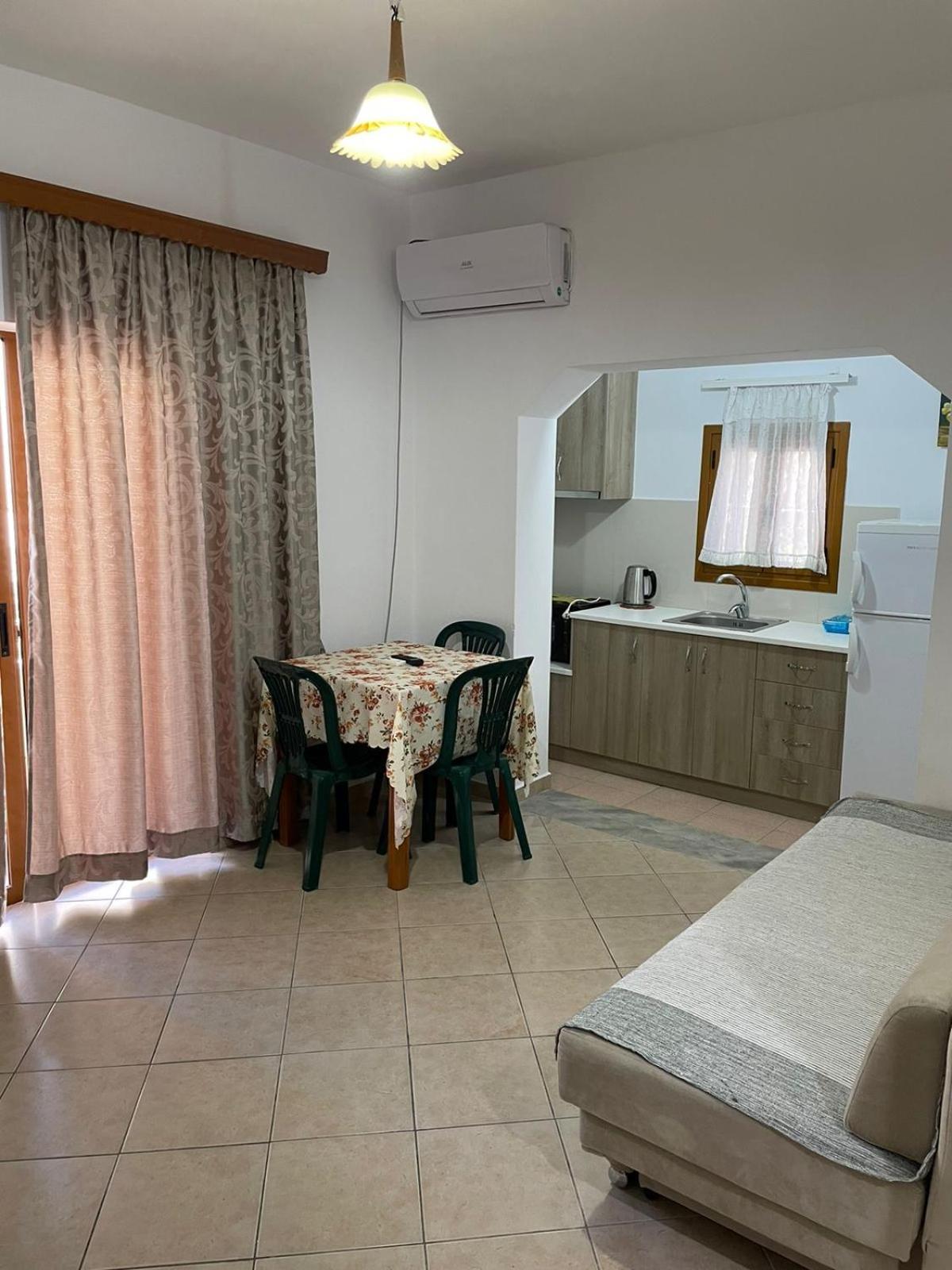 Olive Tree Hotel Саранде Екстериор снимка