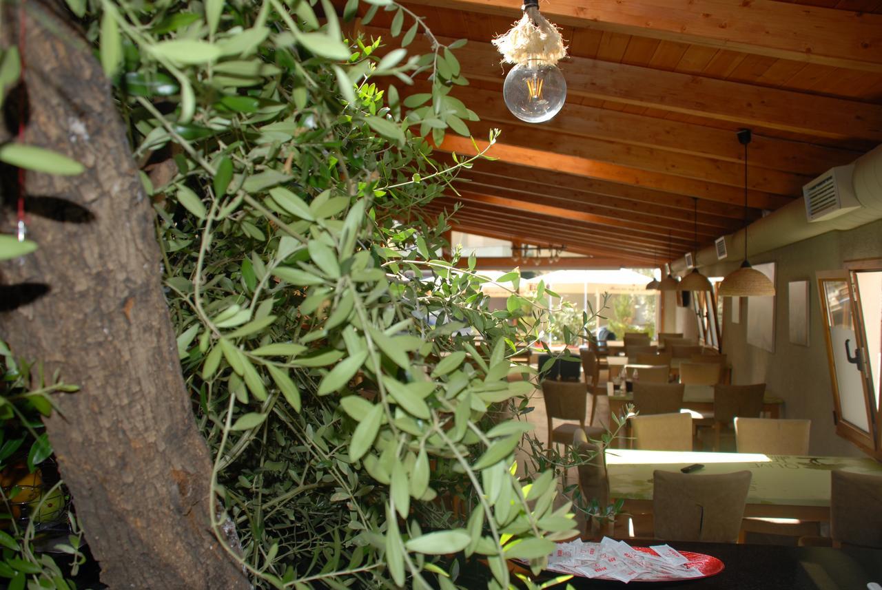 Olive Tree Hotel Саранде Екстериор снимка